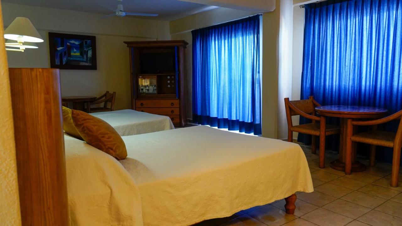 Tropicana Hotel Puerto Vallarta Exterior photo