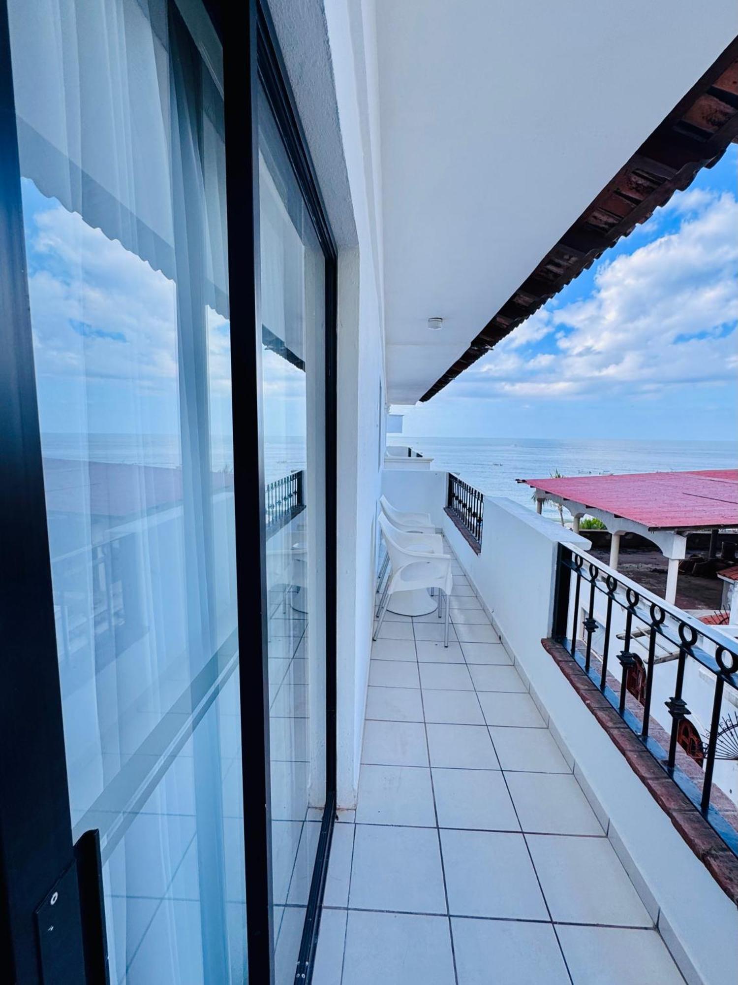 Tropicana Hotel Puerto Vallarta Exterior photo